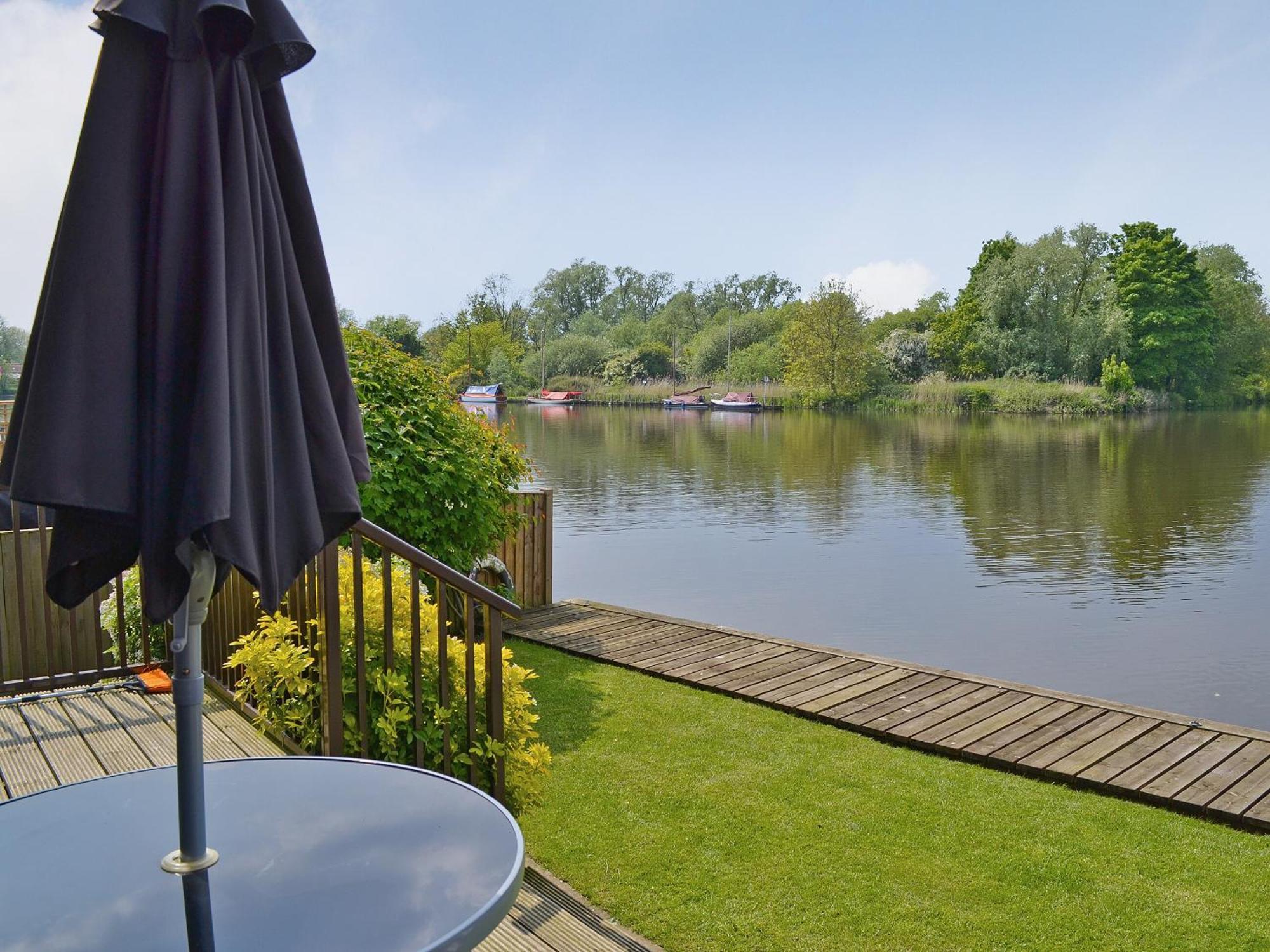 Herons View - 28279 Brundall Exterior photo